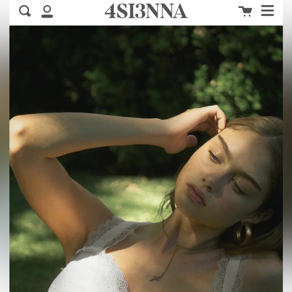 4SI3NNA | High rise cotton wide leg cropped chambray pants size medium - Picture 14 of 14